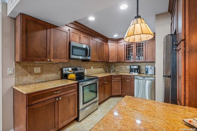 Kitchen | Image 8