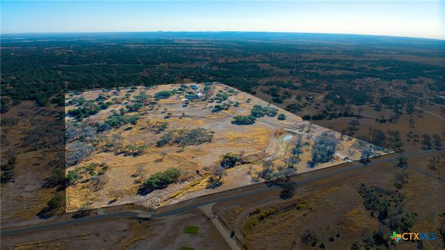521 Bluff Creek Rd, Home with 3 bedrooms, 4 bathrooms and null parking in Center Point TX | Image 48