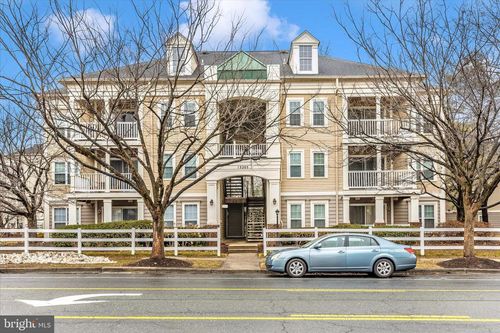 13d-13205 Cloppers Mill Dr, GERMANTOWN, MD, 20874-6315 | Card Image