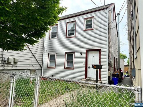 30 Searing Ave, East Newark, NJ, 07029-2829 | Card Image