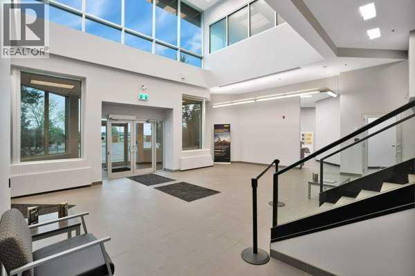 Commercial Lease in Red Deer 2