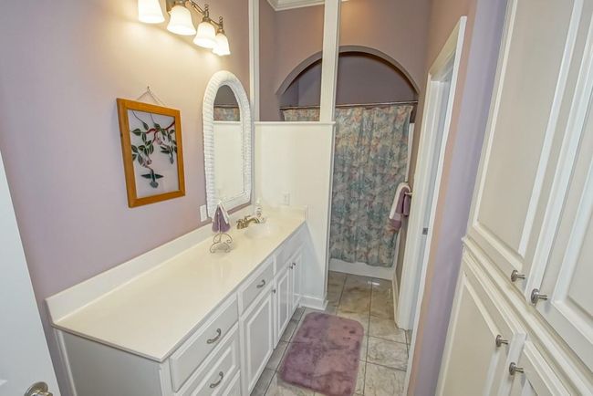 Guest Bathroom with lots of cabinetry | Image 27