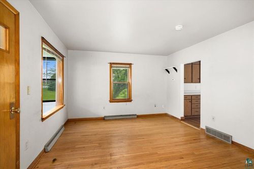 424 E Upham Rd, Duluth, MN, 55811 | Card Image
