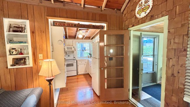 81 Thompson Ave, House other with 3 bedrooms, 1 bathrooms and 2 parking in Southampton ON | Image 37