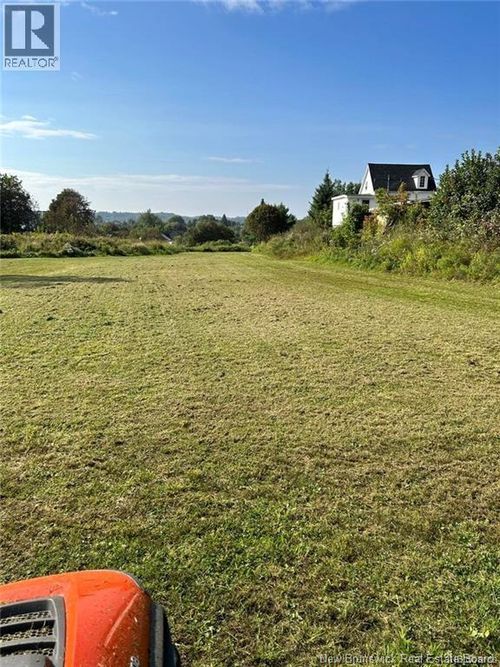 1163 King Ave, Bathurst, NB, E2A1S3 | Card Image