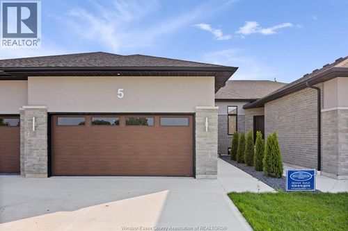 5 Eagle St, Leamington, ON, N8H0G4 | Card Image