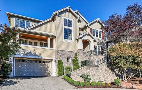 4563 162nd Ln Se, Bellevue, WA, 98006-7122 | Card Image