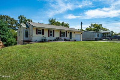 228 Gray Station Road, House other with 3 bedrooms, 2 bathrooms and null parking in Gray TN | Image 2