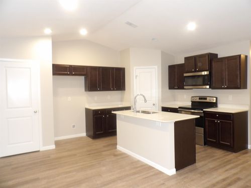 6914-6912-6914 N Hydraulic Ave, Park City, KS, 67219-1415 | Card Image