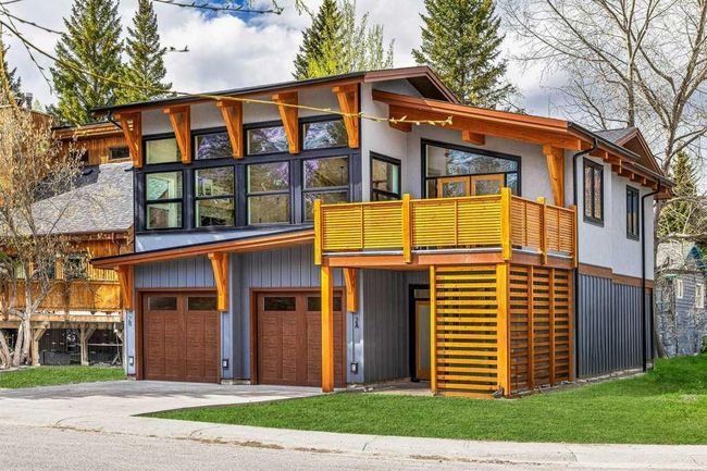 2 Pinewood Cres, House other with 5 bedrooms, 3 bathrooms and 4 parking in Canmore AB | Image 4