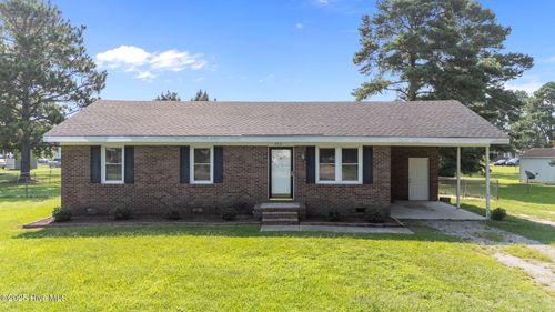 304 Minshall Dr, Stantonsburg, NC, 27883-9008 | Card Image