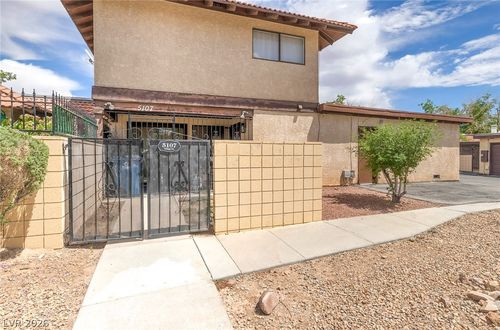 5107 Village Dr, Las Vegas, NV, 89142-1847 | Card Image