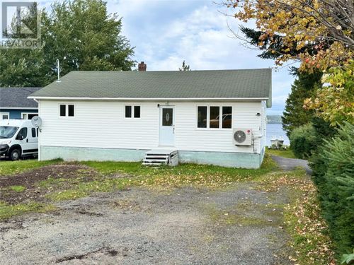 26 Main St N, Glovertown, NL, A0G2L0 | Card Image