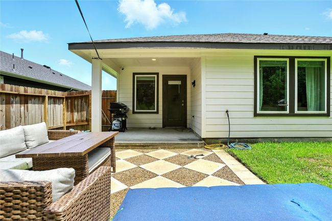 621 Little Spring Ct, House other with 4 bedrooms, 2 bathrooms and 2 parking in Anahuac TX | Image 38