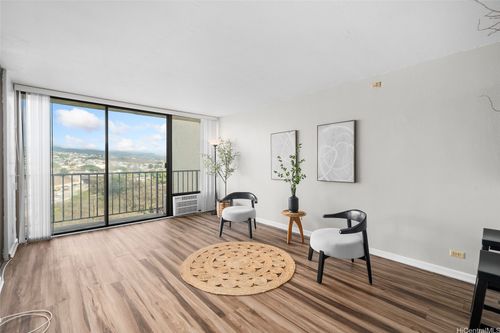 apt-16c-98-500 Koauka Loop, Aiea, HI, 96701-4538 | Card Image