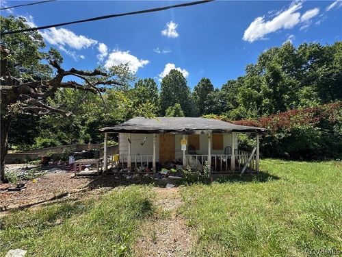 8001 Maplewood Dr, Manassas, VA, 20111-2200 | Card Image