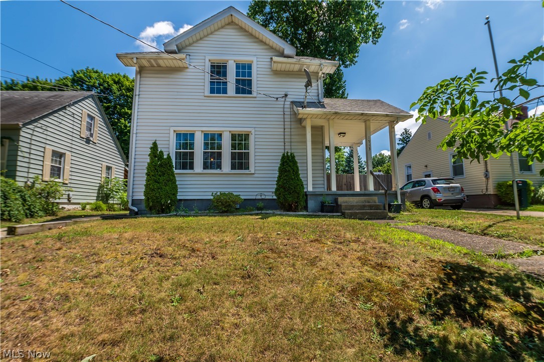 Tonawanda Ave, Akron, OH 44305
