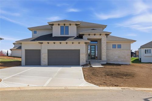 22017 W 99th Ter, Lenexa, KS, 66220 | Card Image