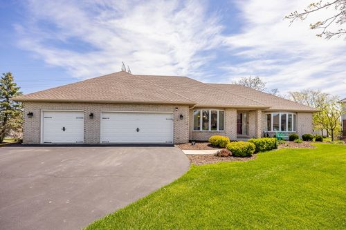 13201 Meadow Hill Ln, Lemont, IL, 60439-6771 | Card Image