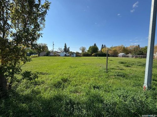 225 James St, Radisson, SK, S0K | Card Image