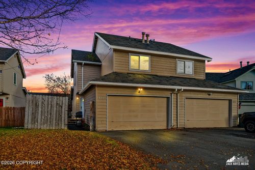 8925 Joy Cir, Anchorage, AK, 99502-5595 | Card Image