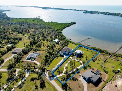 1089 Bayshore Dr, ENGLEWOOD, FL, 34223-2302 | Card Image