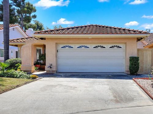 1225 Brewley Ln, Vista, CA, 92081-9029 | Card Image
