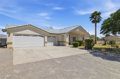 1971 S Blagg Rd, Pahrump, NV, 89048-4942 | Card Image