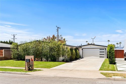 2135 Parsons St, Costa Mesa, CA, 92627 | Card Image