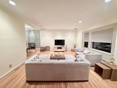 house-821 Channel Rd, Lido Beach, NY, 11561-5208 | Card Image