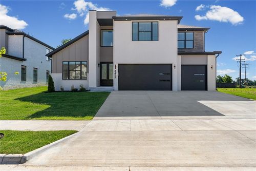 4427 S 88th St, Bentonville, AR, 72713-6124 | Card Image
