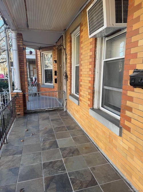 87 86th St, Woodhaven, NY, 11421-1914 | Card Image