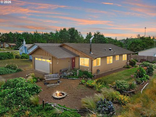 2413 Nw Bayshore Loop, Waldport, OR, 97394 | Card Image