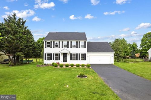121 Cooper Ln, Oxford, PA, 19363-4012 | Card Image