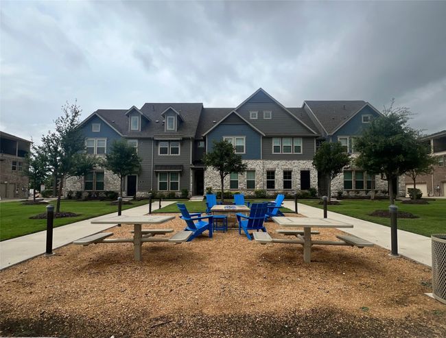 341 Baker Dr, Townhouse with 3 bedrooms, 4 bathrooms and null parking in Plano TX | Image 32