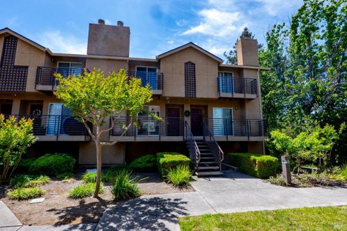 1132 Pear Tree Lane, Napa, CA, 94558 | Card Image