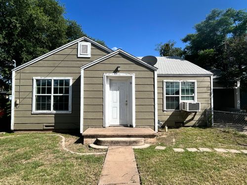 9 E 29th St, San Angelo, TX, 76903-4451 | Card Image