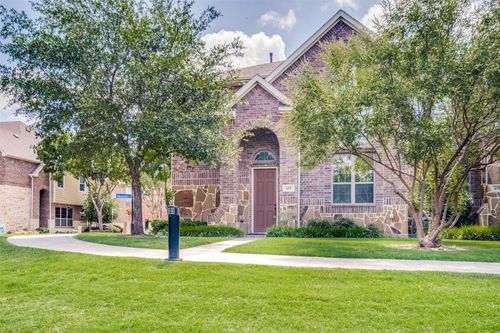 655 Emily Ln, Richardson, TX, 75081-0001 | Card Image