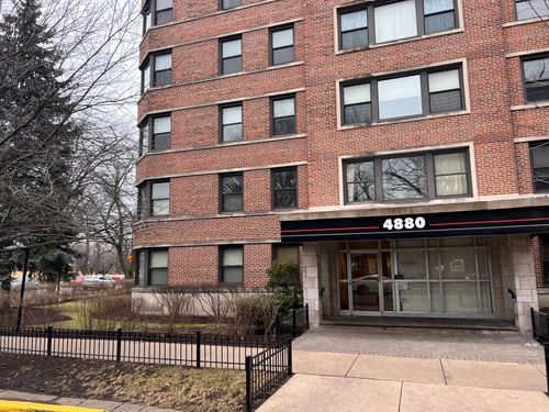 apt-214-4880 N Marine Dr, Chicago, IL, 60640-3958 | Card Image