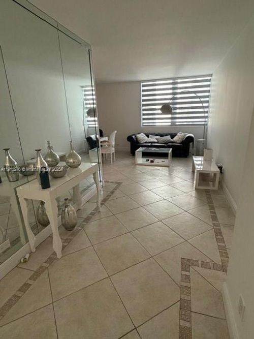 9a-5055 Collins Ave, Miami Beach, FL, 33140-2767 | Card Image