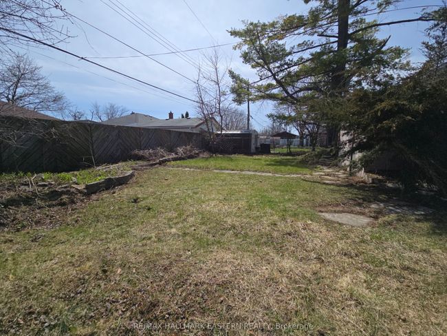 743 Barbara Cres, House other with 2 bedrooms, 2 bathrooms and 2 parking in Peterborough ON | Image 39