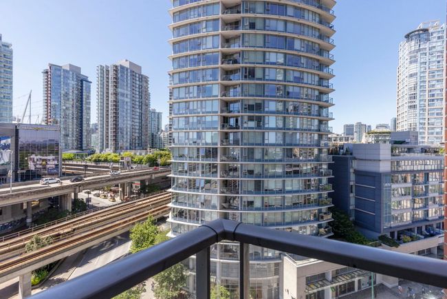 1005 - 688 Abbott Street, Condo with 1 bedrooms, 1 bathrooms and 1 parking in Vancouver BC | Image 18