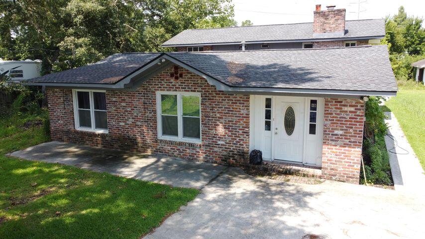 Berkeley Cir, Summerville, SC 29483