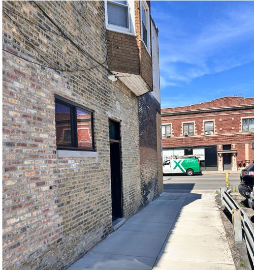 1-4119 W Montrose Ave, Chicago, IL, 60641-2143 | Card Image