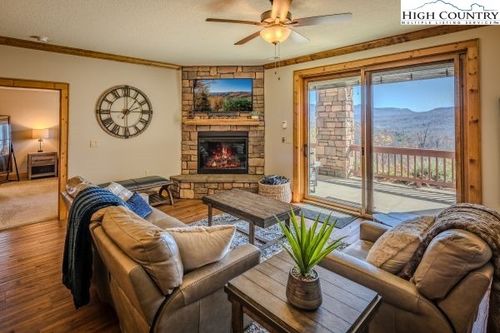 unit-1c-317 Penny Ln, Banner Elk, NC, 28604-6808 | Card Image