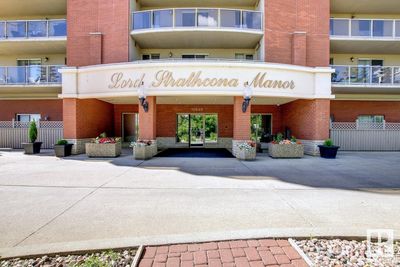 1105 - 10649 Saskatchewan Dr Nw, Condo with 2 bedrooms, 2 bathrooms and 1 parking in Edmonton AB | Image 3