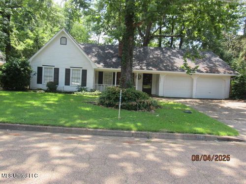 1431 Tracewood Dr, Jackson, MS, 39211-2132 | Card Image