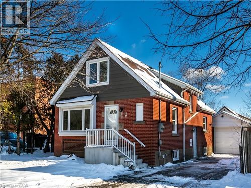 3 East 35th Street, Hamilton, ON, L8V3X5 | Card Image