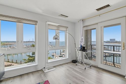 309-150 Lynnway, Lynn, MA, 01902-5106 | Card Image