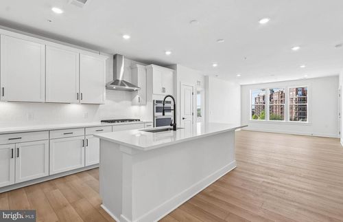 303-1121 Fortune Ter, POTOMAC, MD, 20854 | Card Image